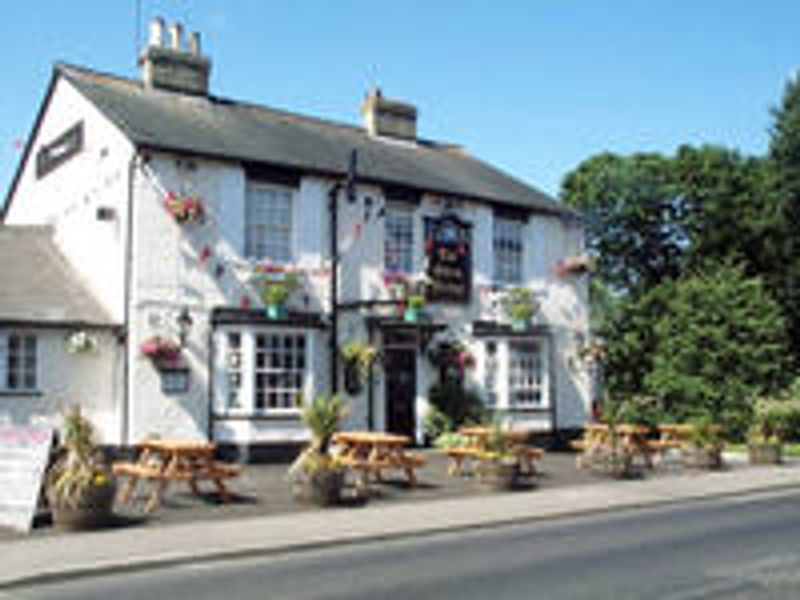 Queens Head at Harpenden. (Pub, External). Published on 01-01-1970 