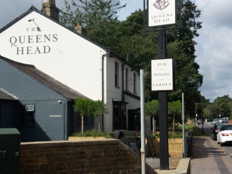 Queens Head at Harpenden. (Pub, External, Key). Published on 23-09-2021