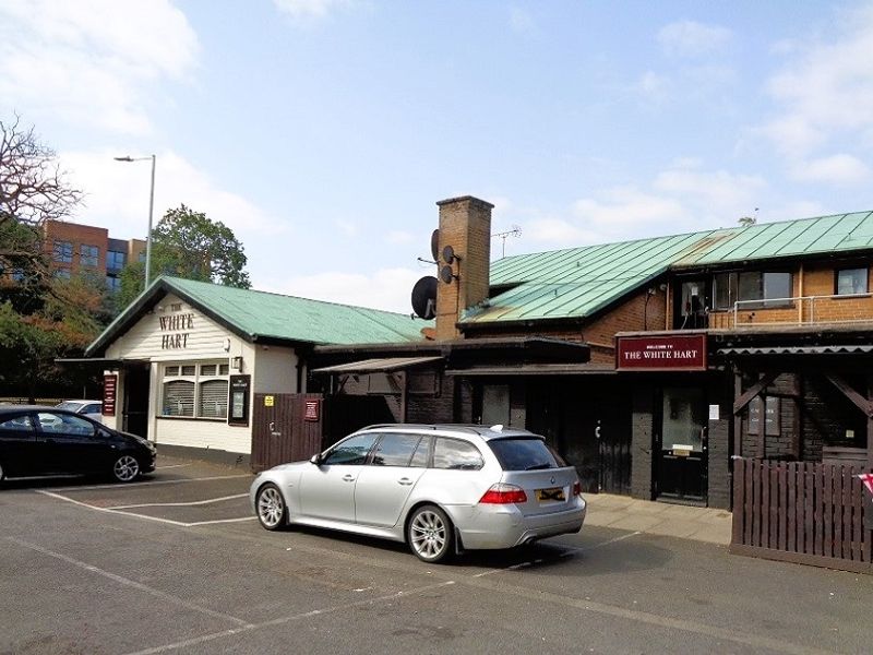 The White Hart at Hatfield. (Pub, External, Key). Published on 18-07-2026