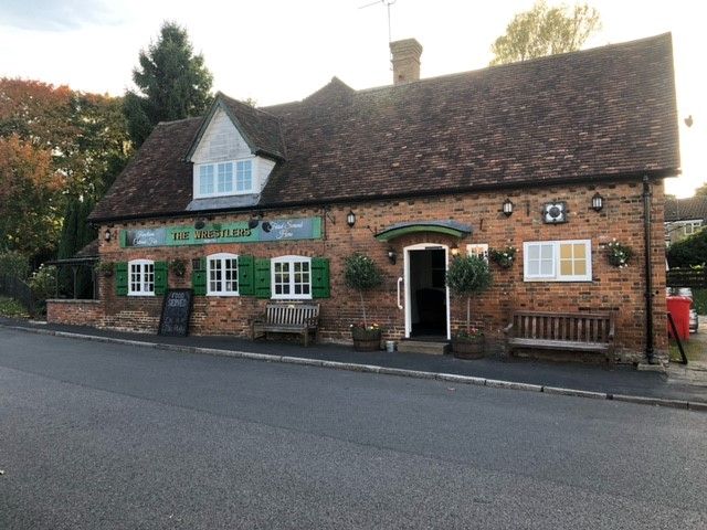 Wrestlers in Welwyn Garden City. (Pub, Key). Published on 10-12-2022