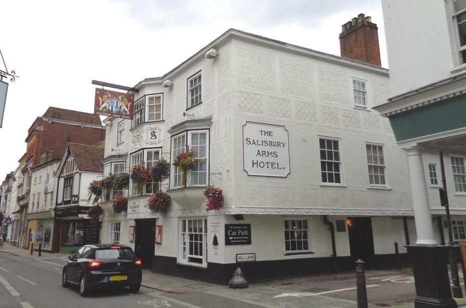Salisbury Arms Hotel at Hertford. (Pub, External, Key). Published on 01-01-1970