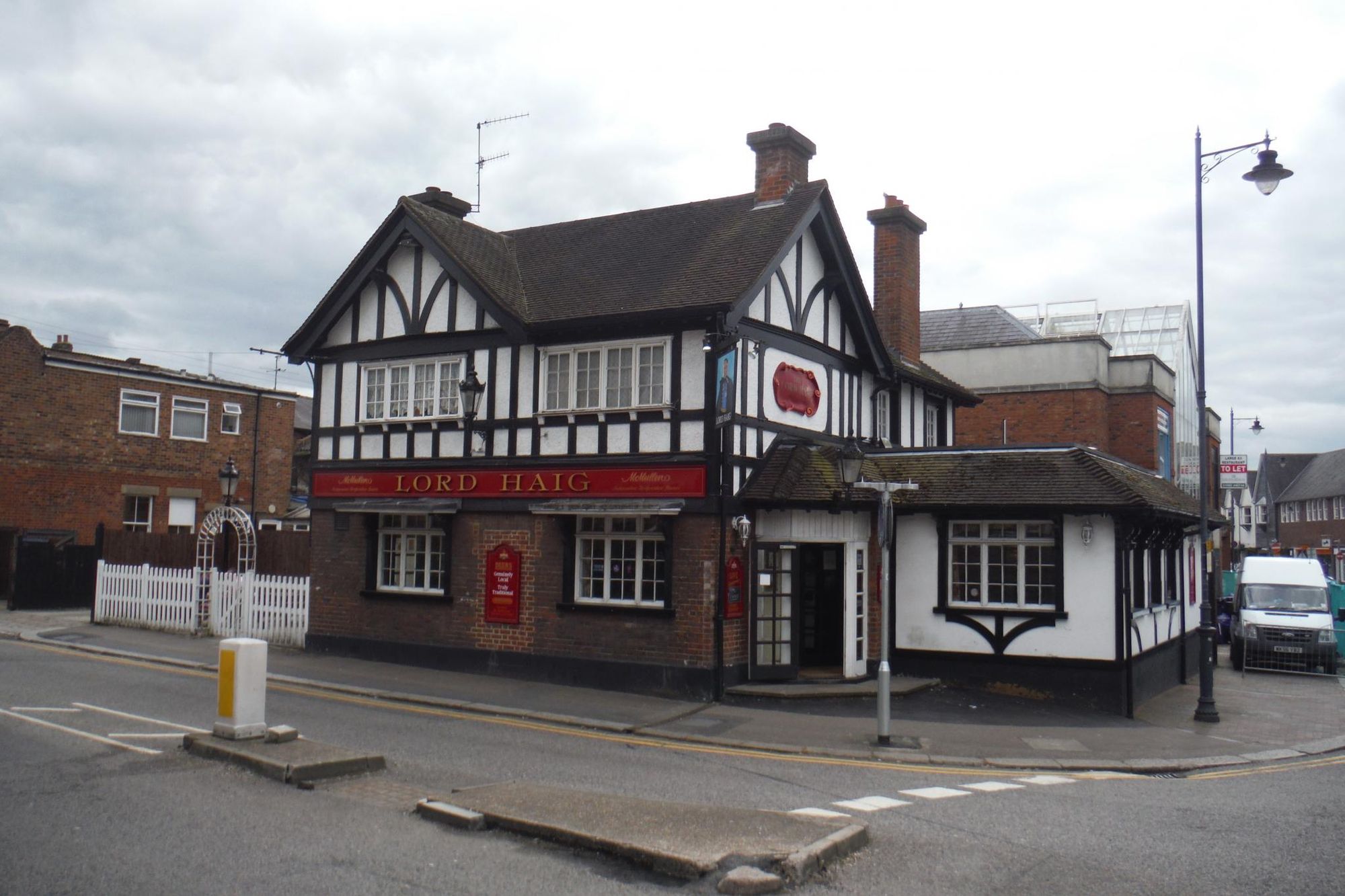 Lord Haig at Hertford. (Pub, External). Published on 04-05-2016