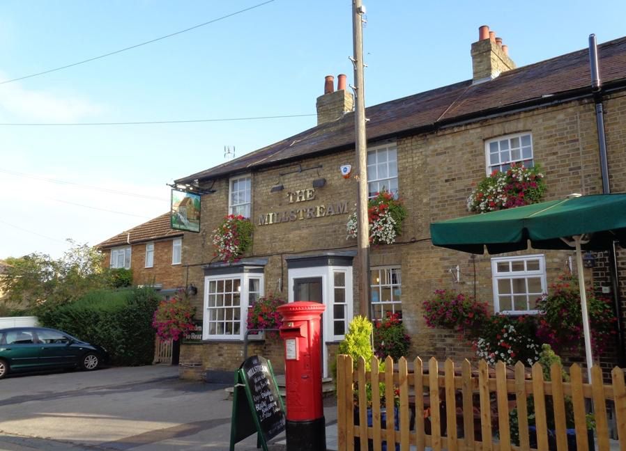 Millstream at Hertford. (Pub, External, Key). Published on 01-01-1970