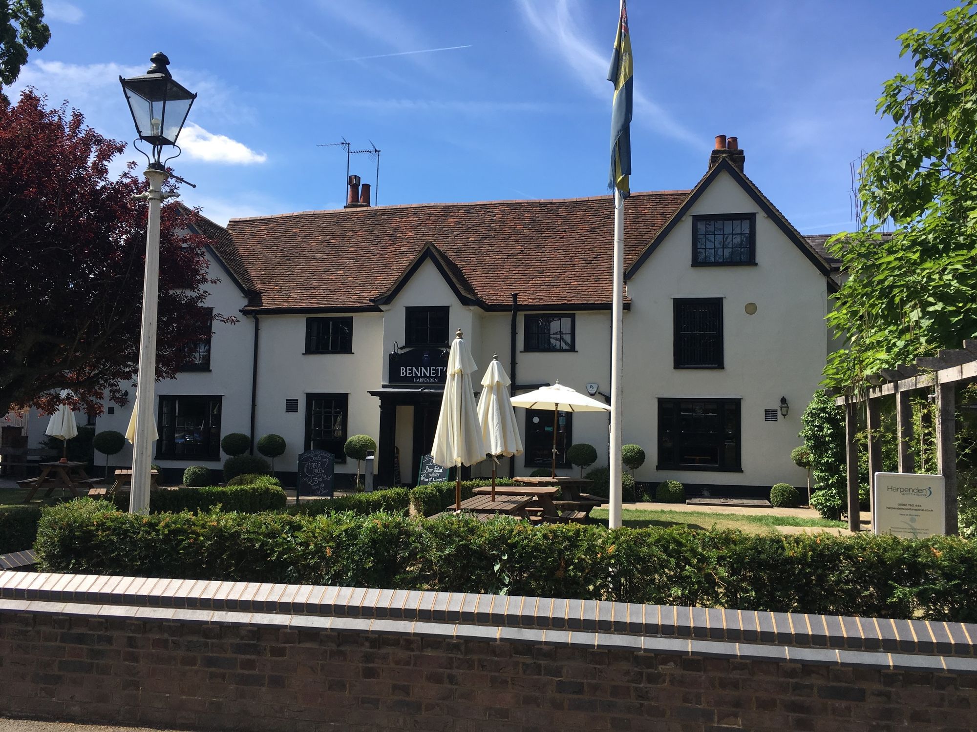 Bennets at Harpenden. (Pub, External). Published on 01-01-1970