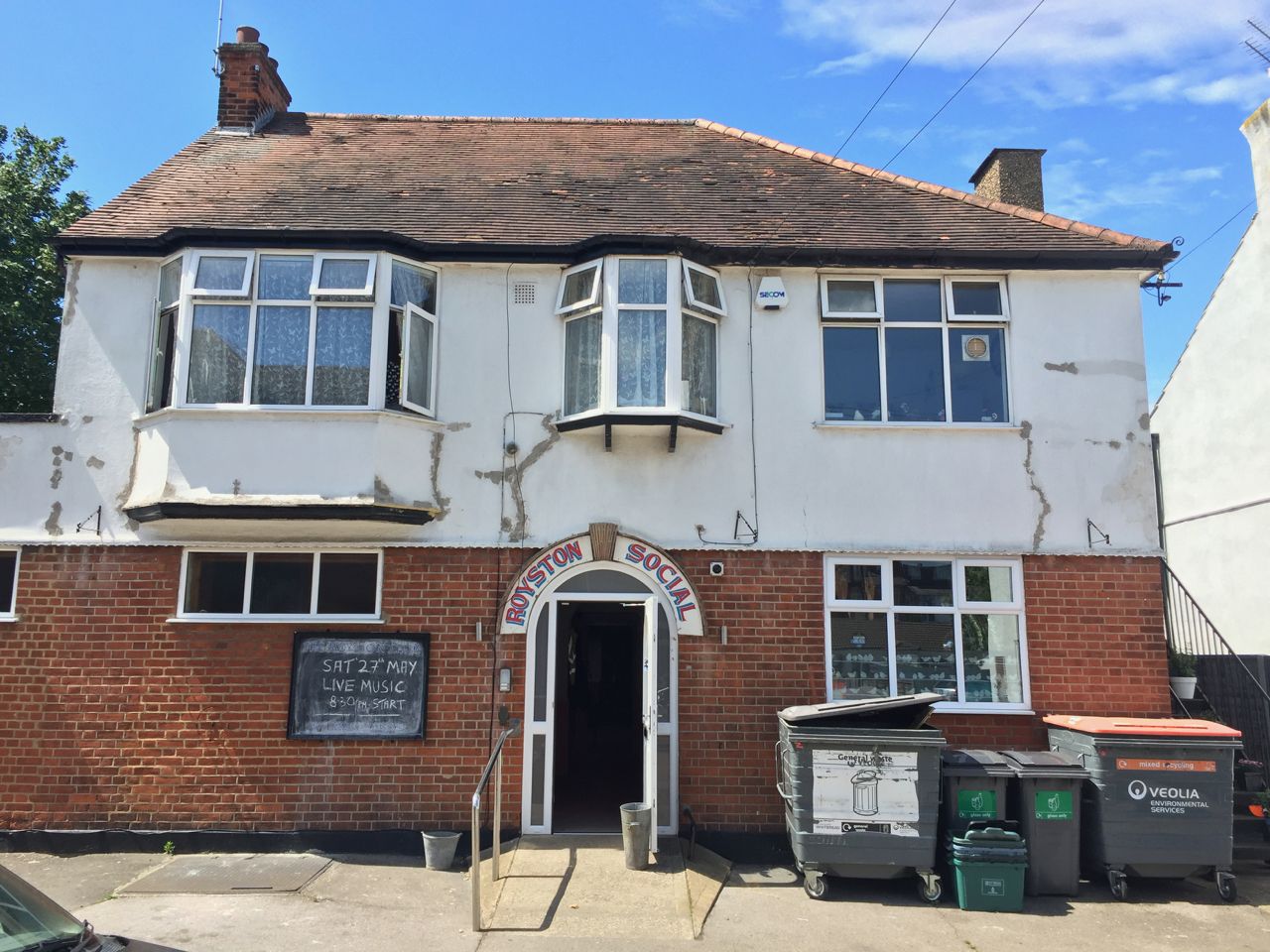Royston Social Club, St Albans. (Pub, External). Published on 27-05-2017