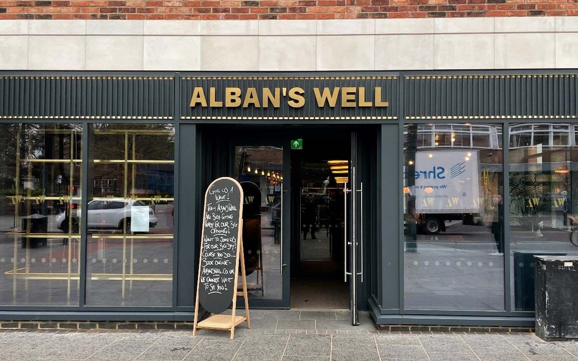 Alban's Well, St. Albans. (Pub, External, Key). Published on 01-01-1970