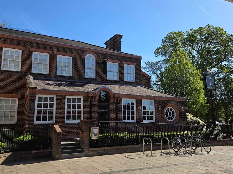 The Saint & Sinner in St Albans. (Pub, External, Key). Published on 20-04-2026