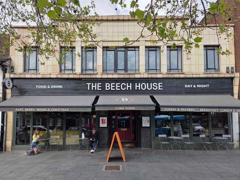 The Beech House in St Albans. (Pub, External, Key). Published on 18-04-2026