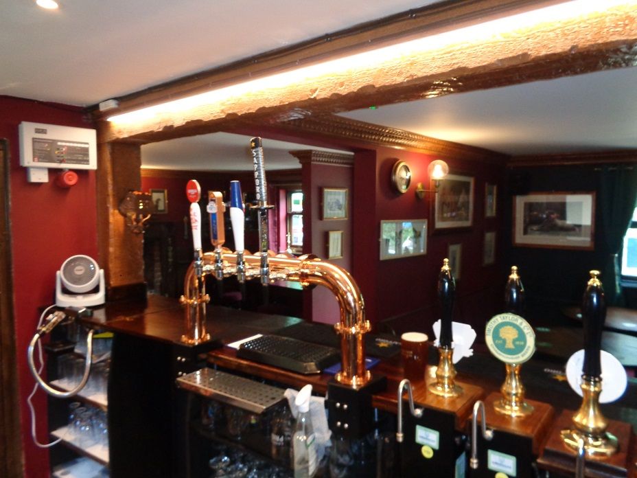 Inside the Old Fox at Bricket Wood. (Pub, Bar). Published on 03-07-2025