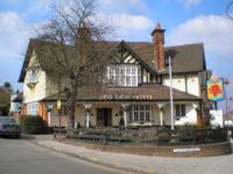 Red Lion Hotel at Radlett. (Pub). Published on 01-01-1970