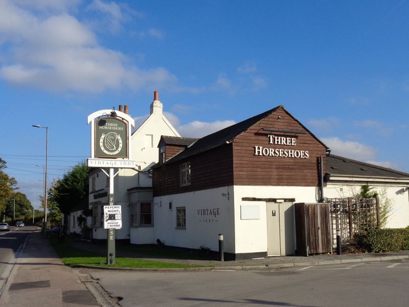 Three Horseshoes at Smallford. (Pub, External, Key). Published on 26-10-2018