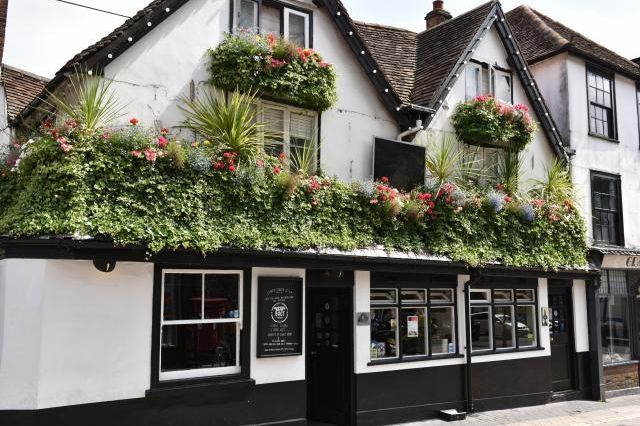 Boot Inn at St Albans. (Pub, External, Key). Published on 01-01-1970