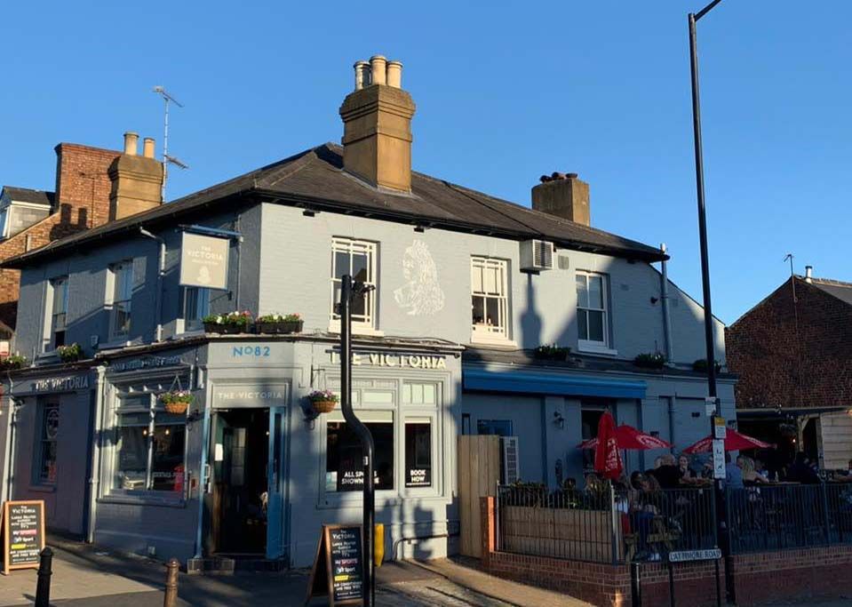 Victoria at St Albans. (Pub, External, Key). Published on 01-01-1970