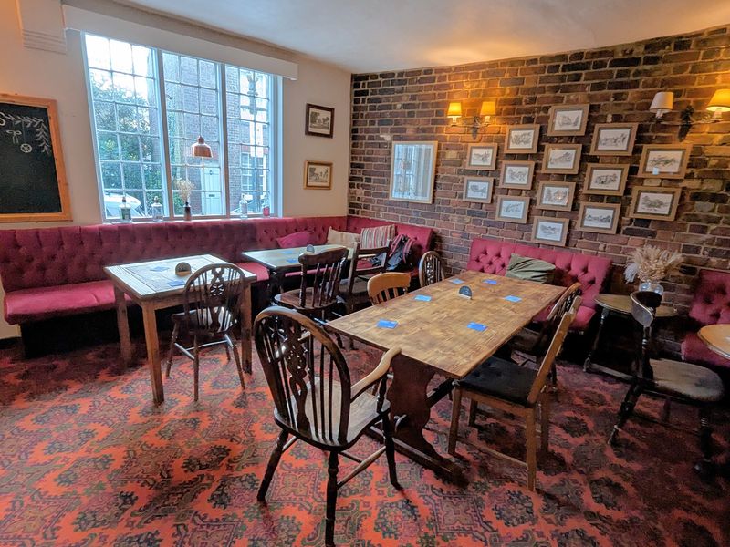 Lower Red Lion at St Albans. (Pub, Bar). Published on 04-02-2025 