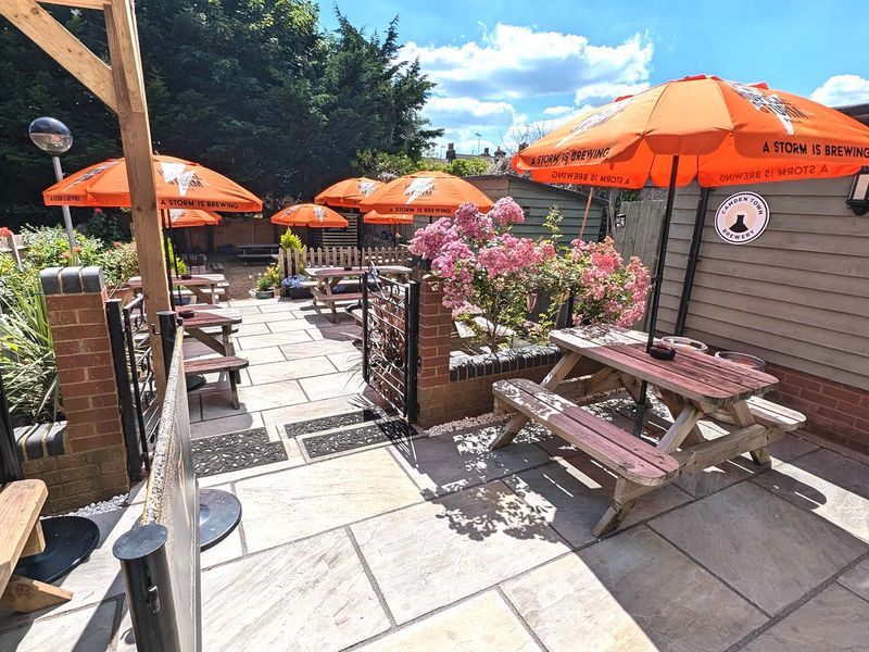 Robin Hood at St Albans. (Pub, Garden). Published on 26-09-2024 