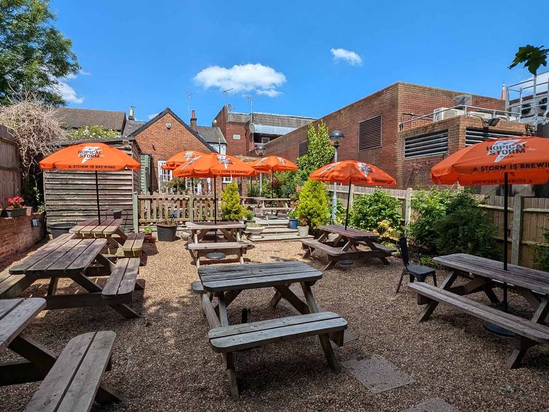 Robin Hood at St Albans. (Pub, Garden). Published on 26-09-2024 