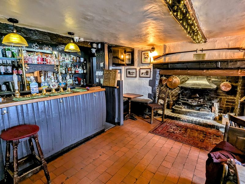 Six Bells at St Albans. (Pub, Bar). Published on 04-02-2025