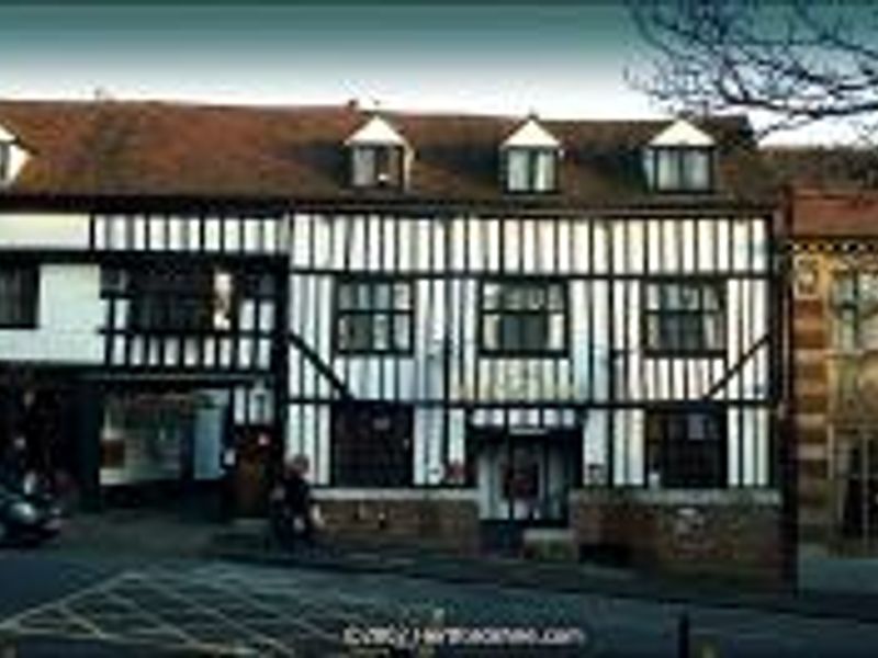 White Hart Hotel at St Albans. (Pub, External). Published on 01-01-1970