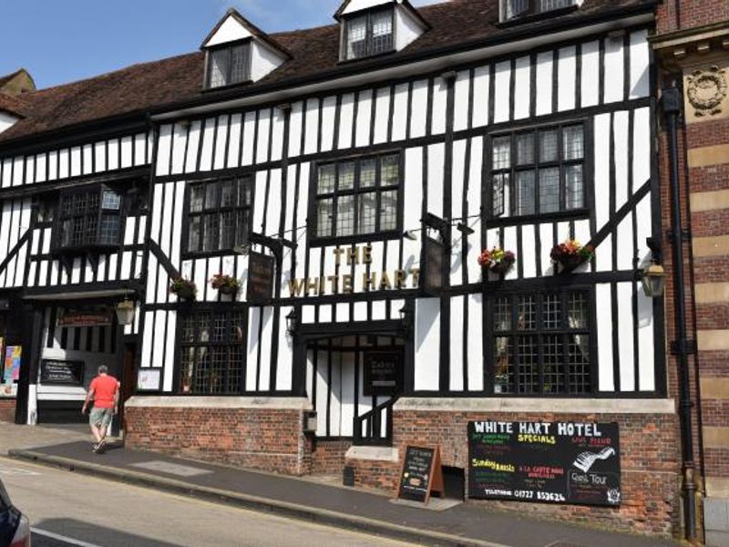 White Hart Hotel. (Pub, External, Key). Published on 01-01-1970