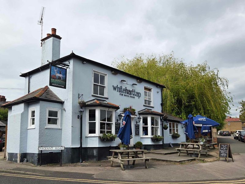 The White Hart Tap in St Albans. (Pub, External). Published on 18-04-2026 