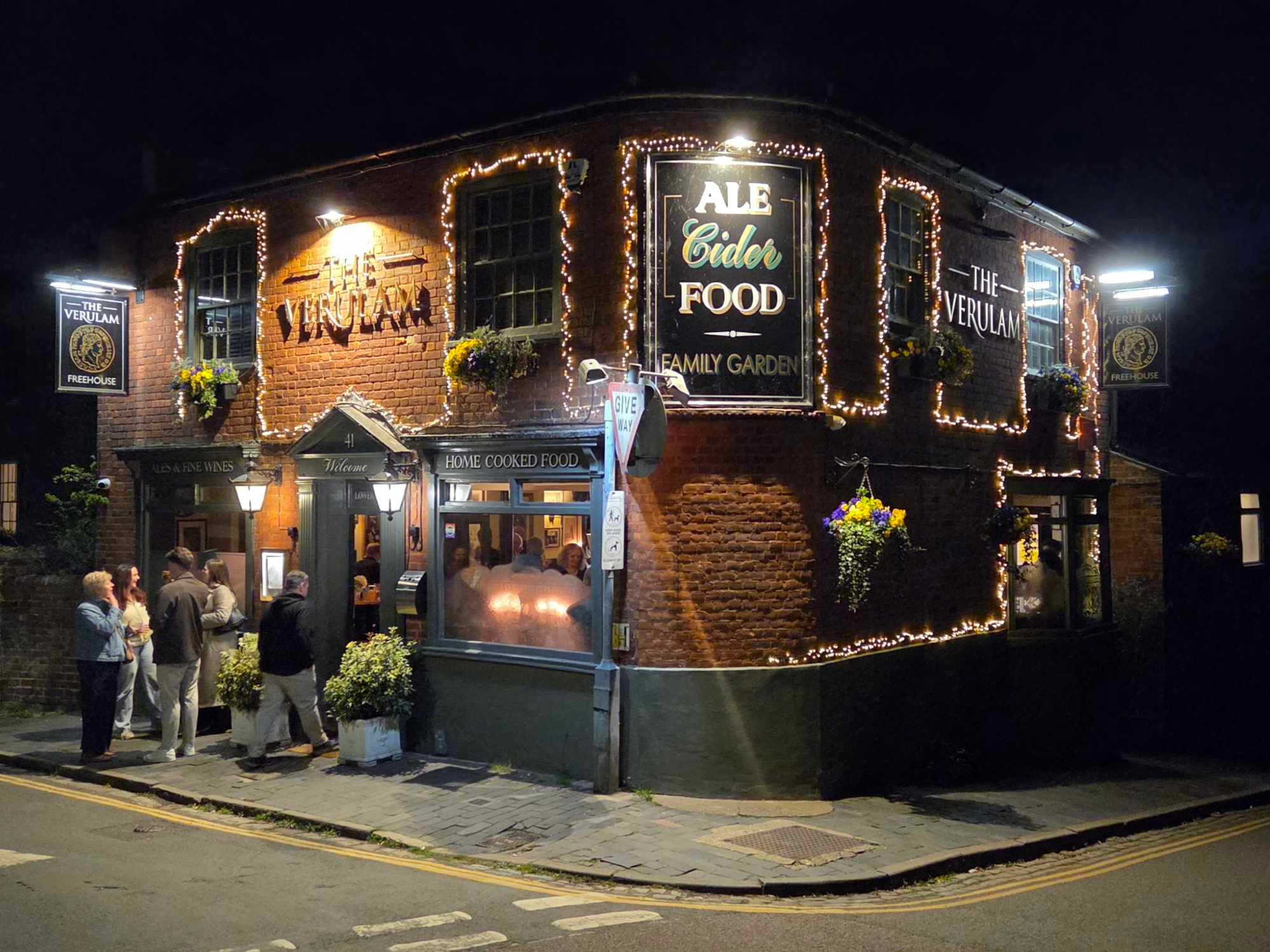 The Verulam in St Albans. (Pub, External). Published on 20-04-2026
