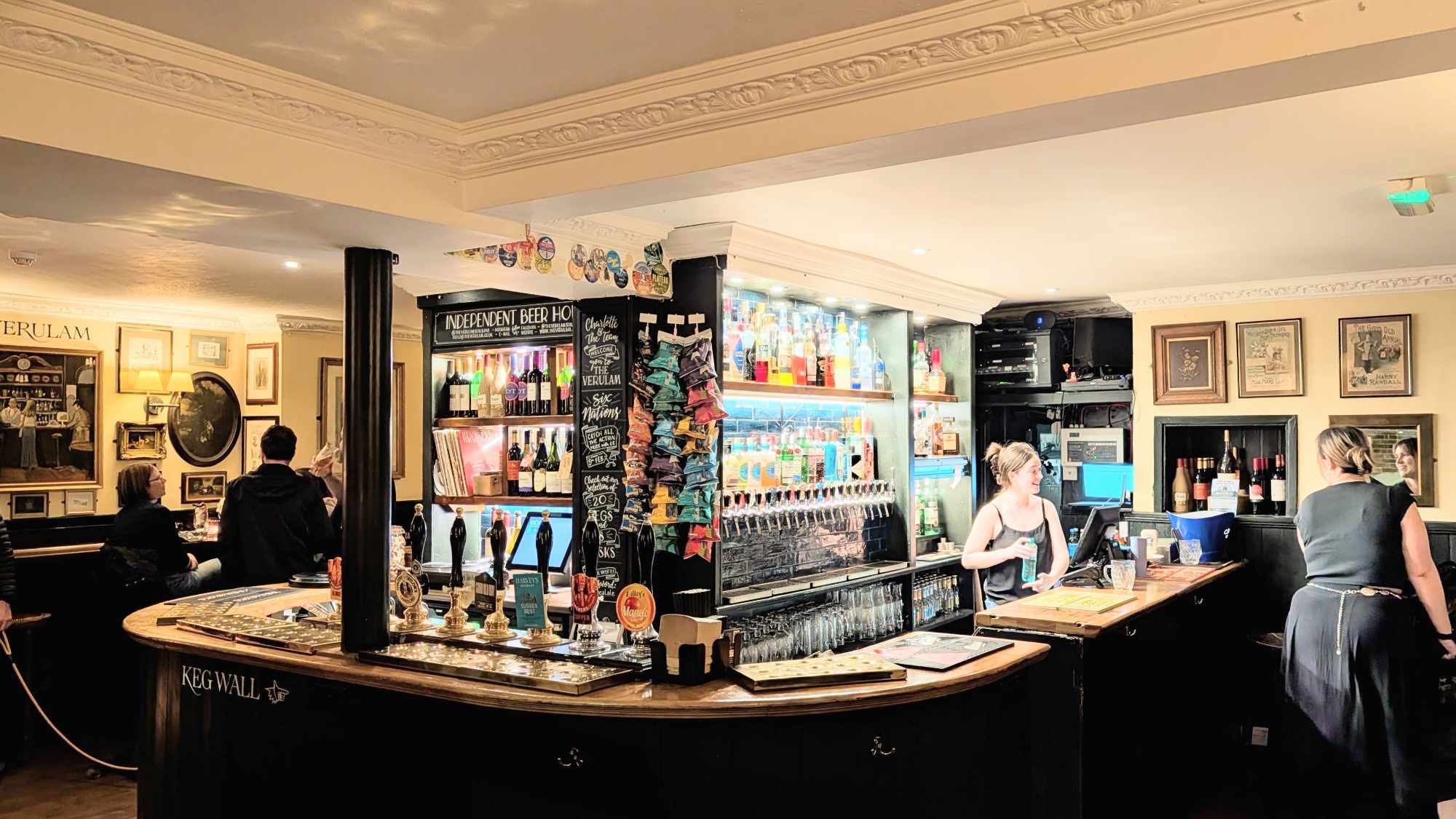 Inside the Verulam in St Albans. (Pub, Bar). Published on 01-07-2026