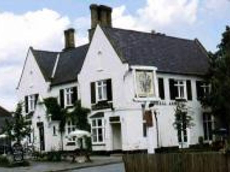 Papillon at the Woodhall Arms at Stapleford. (Pub). Published on 01-01-1970