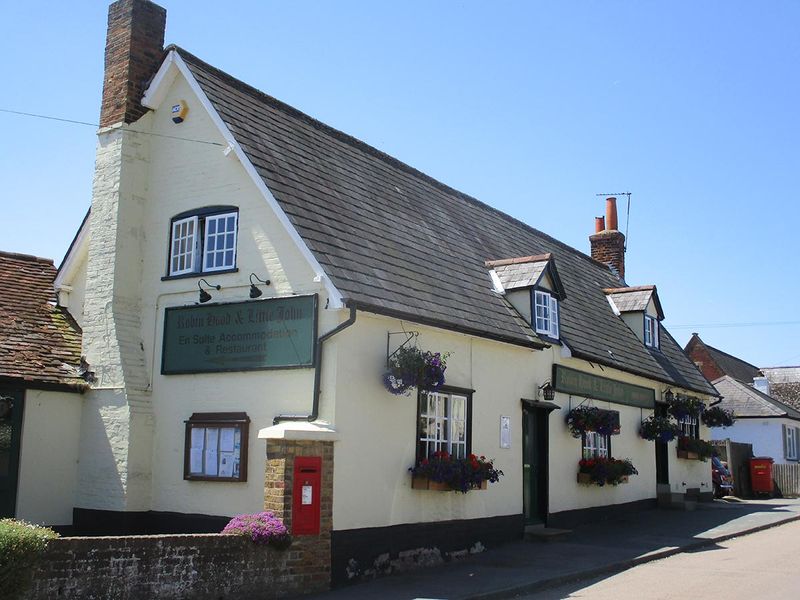 Robin Hood & Little John at Tonwell. (Pub, External, Key). Published on 29-06-2019