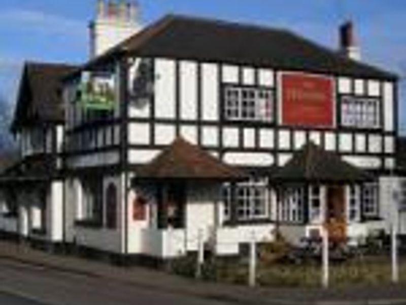 Steamer at Welwyn. (Pub). Published on 01-01-1970