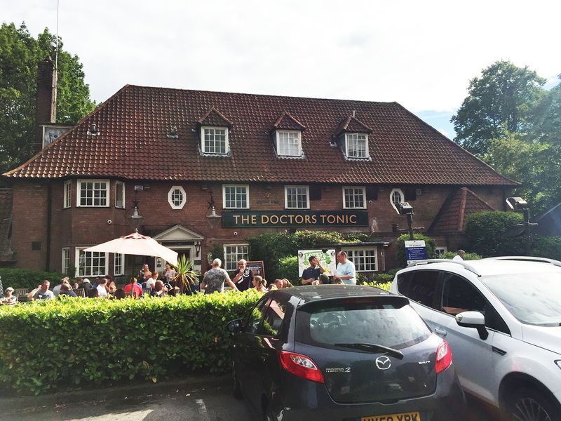 Doctors Tonic at Welwyn Garden City. (Pub, External). Published on 16-07-2016