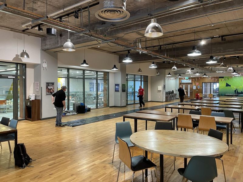 Construction - Tuesday 18 April. (Bar). Published on 19-04-2023 