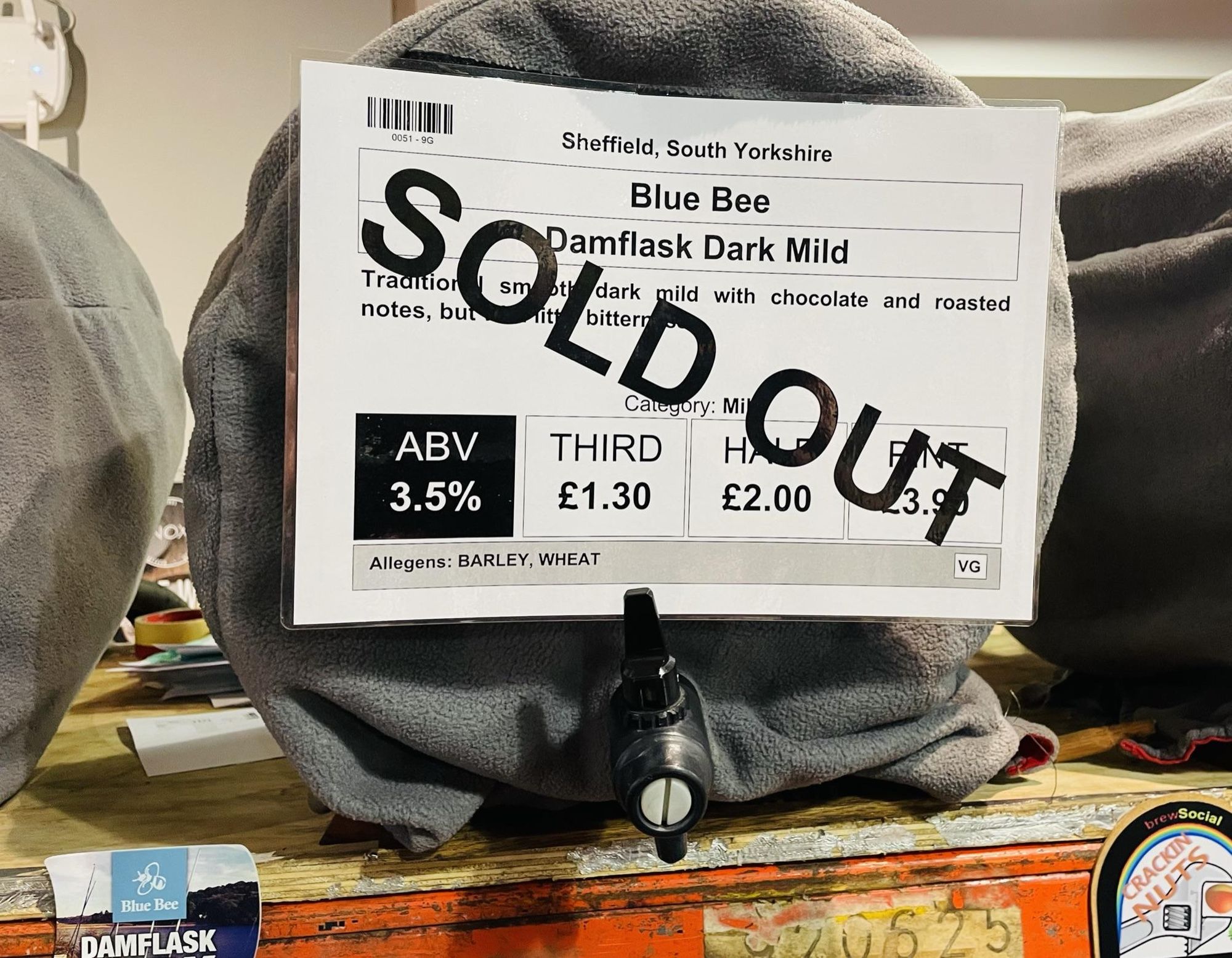Blue Bee Damflask Dark Mild - the first beer to sell-out. (Bar). Published on 23-04-2023