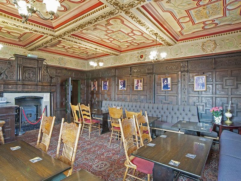 The 'Old Oak Room'. Published on 29-08-2018