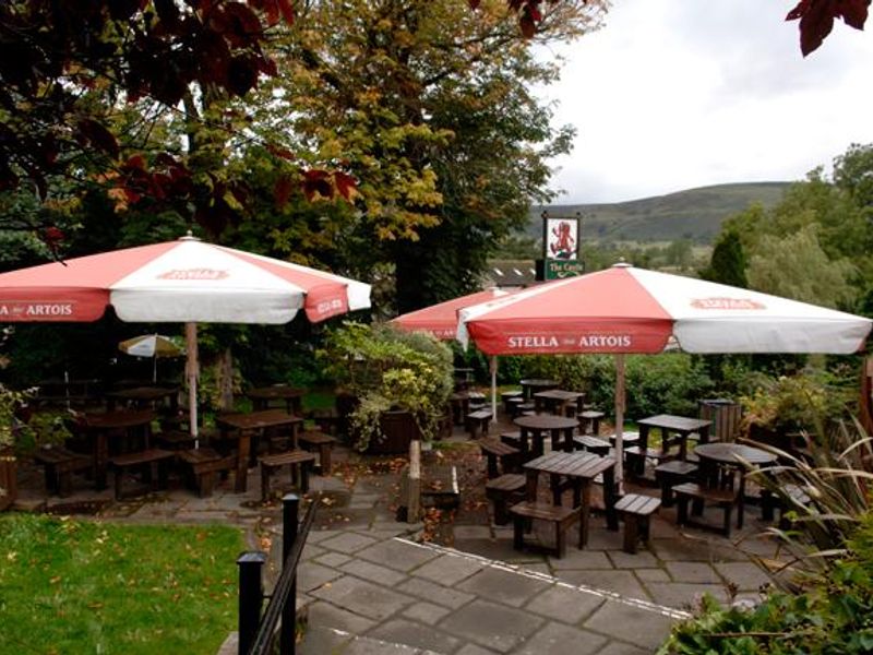 (Pub, Garden). Published on 06-11-2016