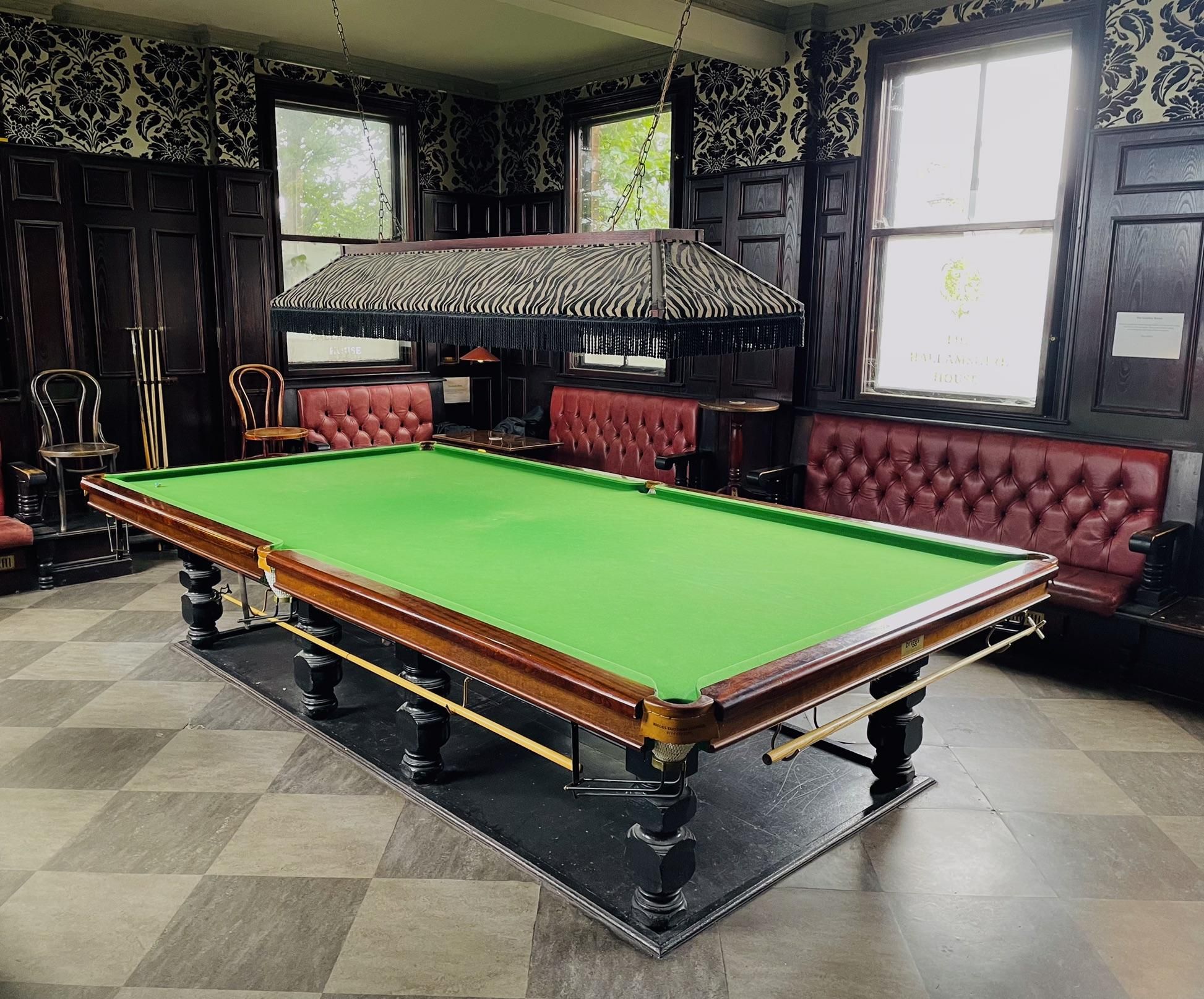 Hallamshire House: snooker room. (Pub). Published on 25-05-2025