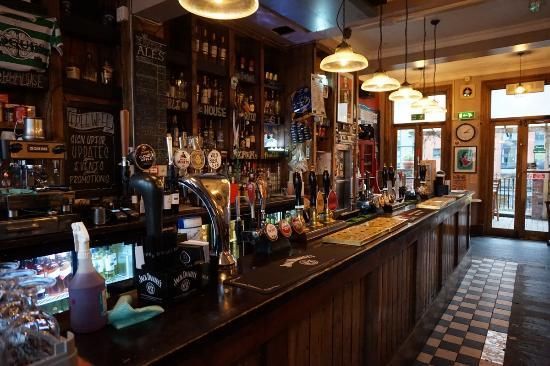 (Pub, Bar). Published on 28-07-2016