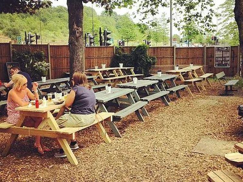 (Pub, Garden). Published on 12-02-2017 