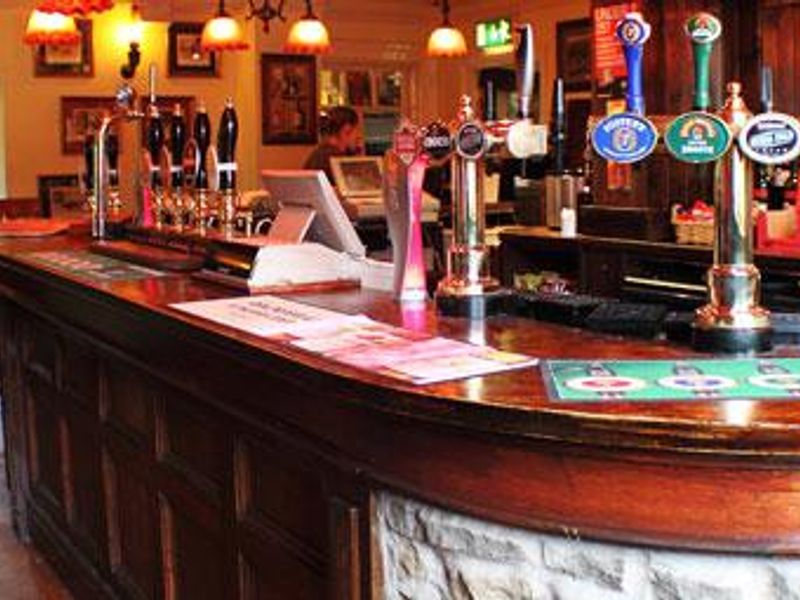 (Pub, Bar). Published on 14-03-2017 