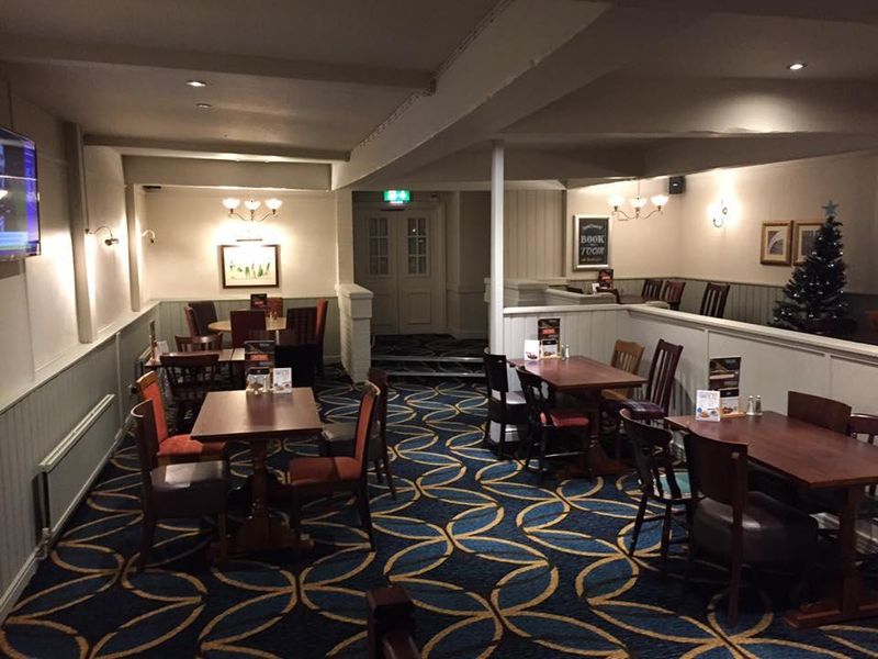 (Pub, Restaurant). Published on 20-12-2016 