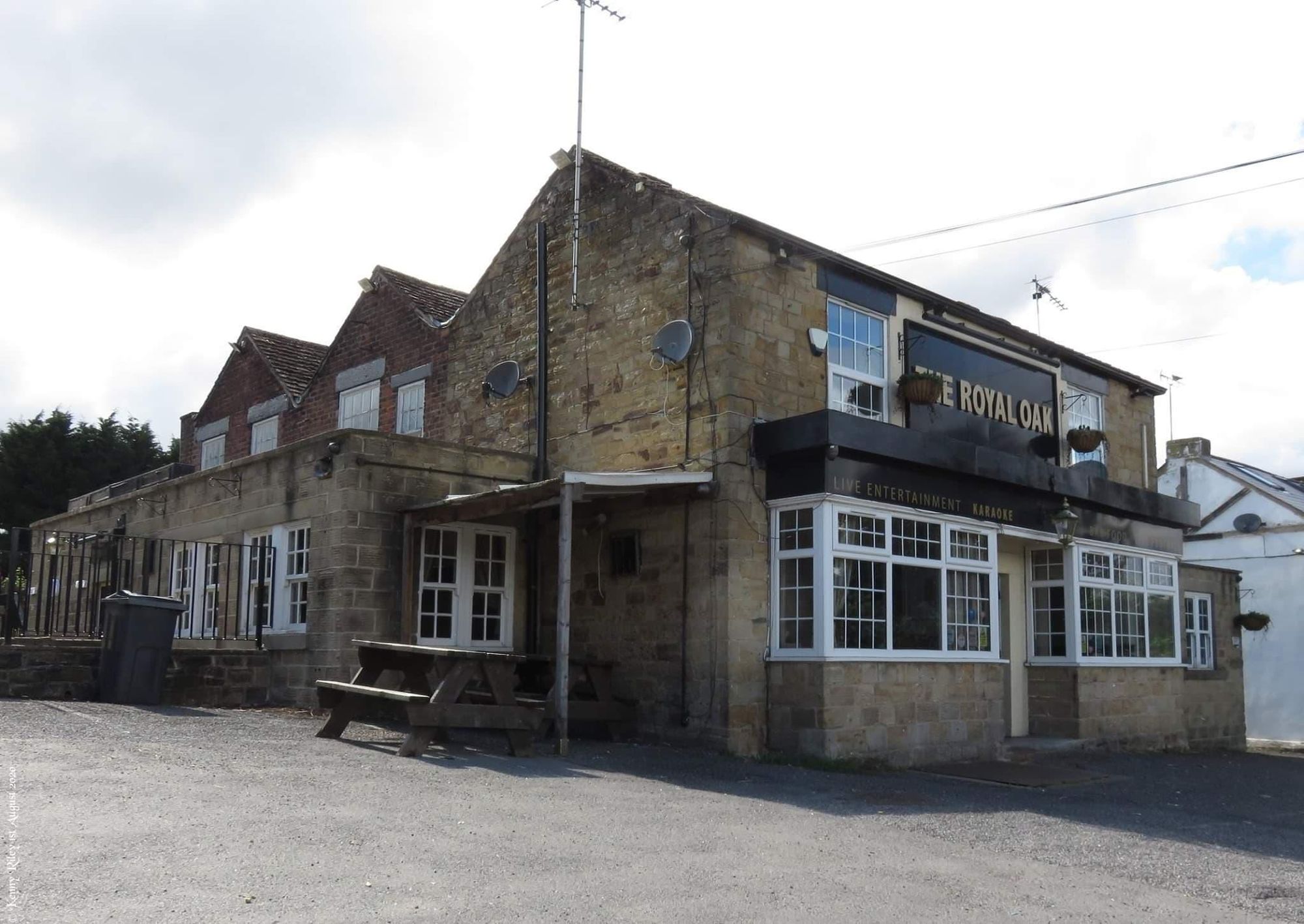 The Royal Oak - August 2020. (Pub, External). Published on 30-05-2021