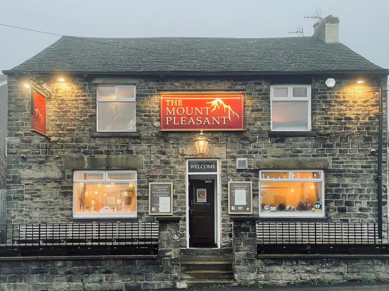Mount Pleasant; Christmas 2021. (Pub, External). Published on 21-12-2021