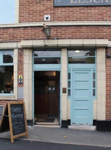 side entrance c 2017. (Pub, External). Published on 27-07-2016