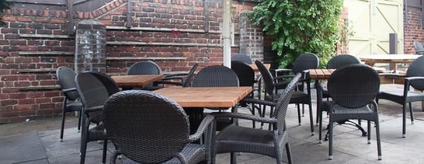 (Pub, Garden). Published on 18-06-2016