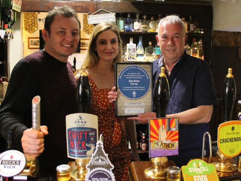 Presentation of CAMRA NI Certificate - April 2019. (Pub, Bar, Publican, Award). Published on 28-04-2019