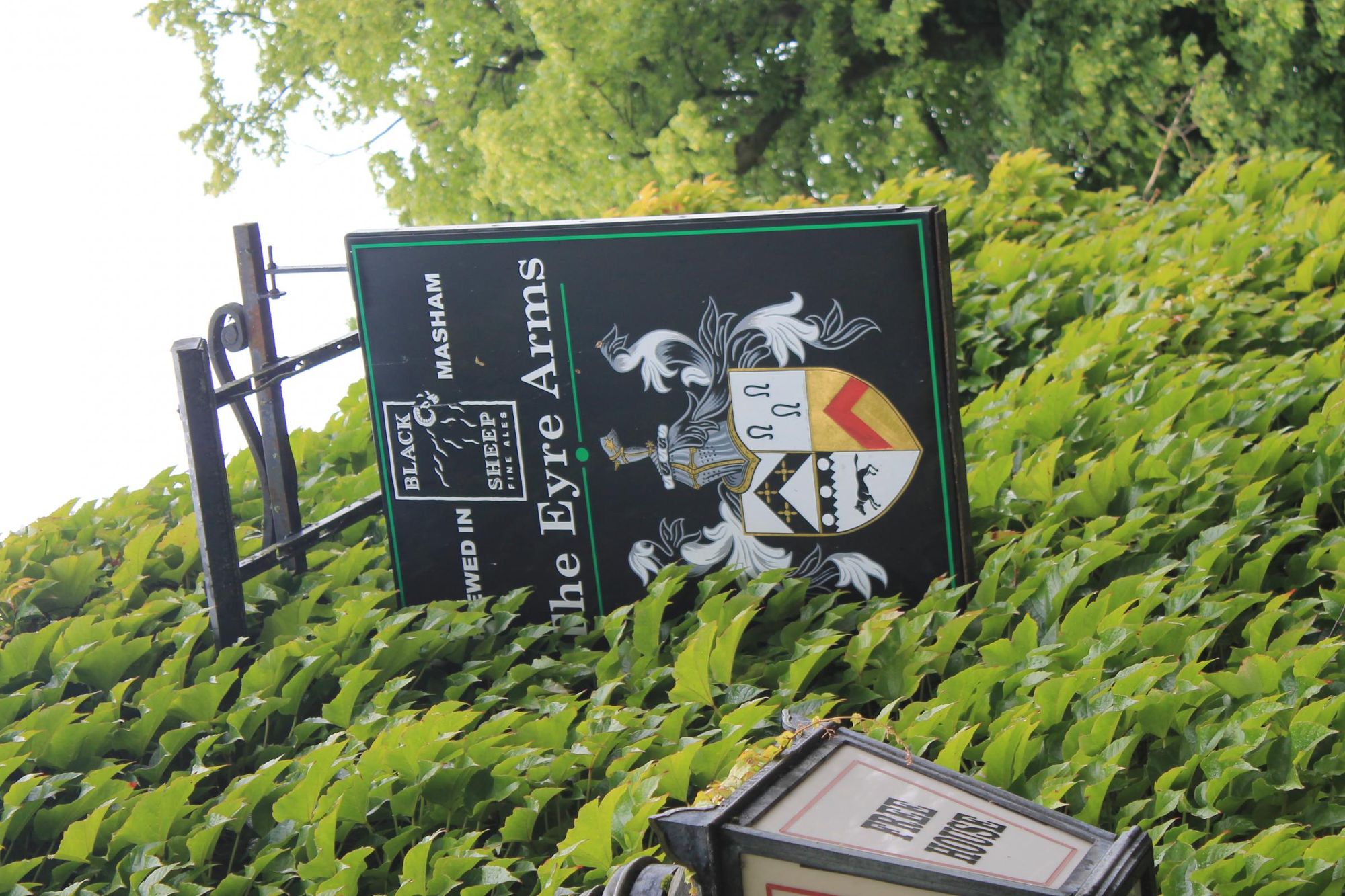 Old Eyre Arms pub sign. (External, Sign). Published on 07-07-2019