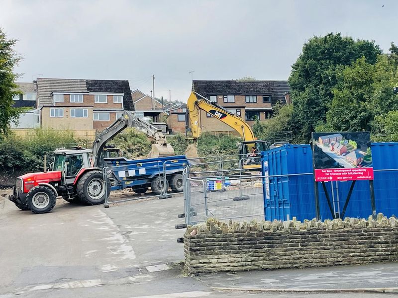 Demolition of the Silver Fox 21 September 2024. (Pub, External, Key). Published on 21-09-2024 