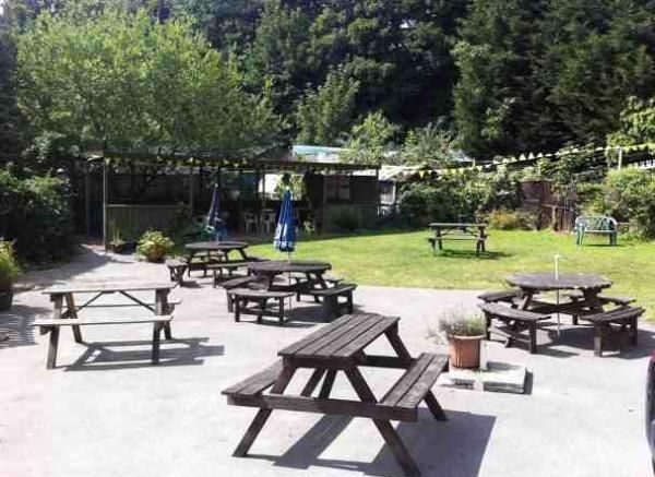 (Pub, Garden). Published on 10-08-2016