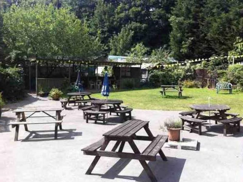 (Pub, Garden). Published on 10-08-2016