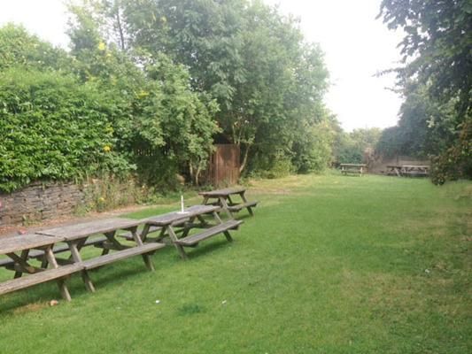 (Pub, Garden). Published on 11-08-2016