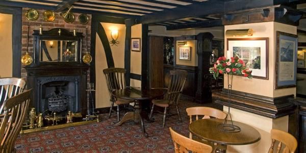 (Pub, Bar). Published on 17-09-2016